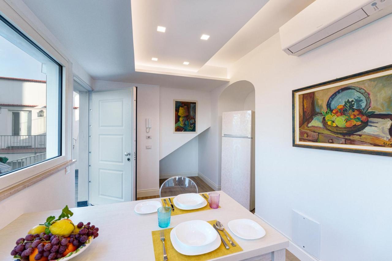 Mary'S Guest House Vico Equense Dış mekan fotoğraf