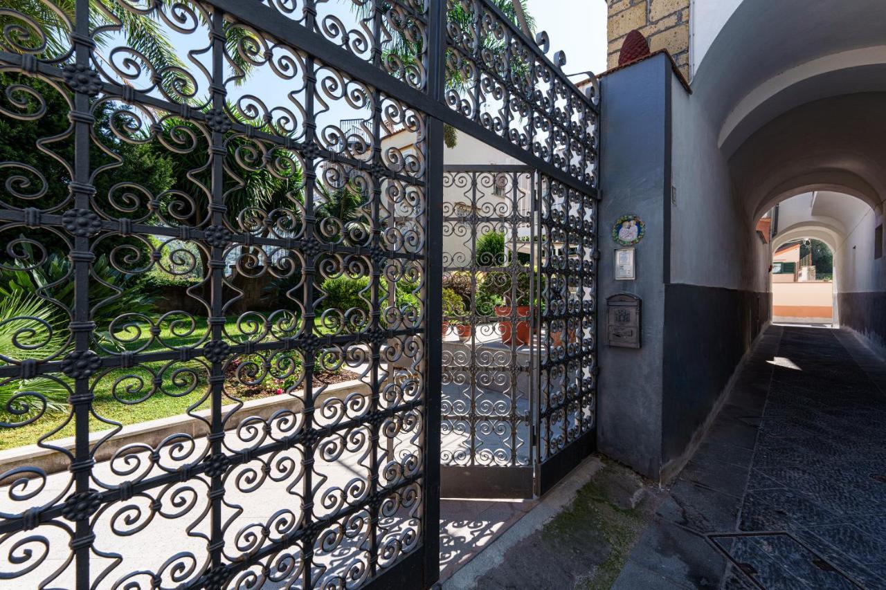 Mary'S Guest House Vico Equense Dış mekan fotoğraf